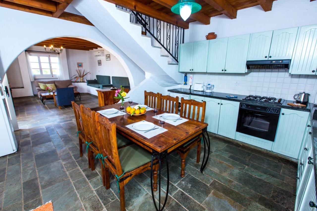 Villa Clarissa & Carmel View Paphos 外观 照片